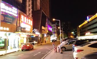Haigang Hotel (Huanghe Fashion City Store)
