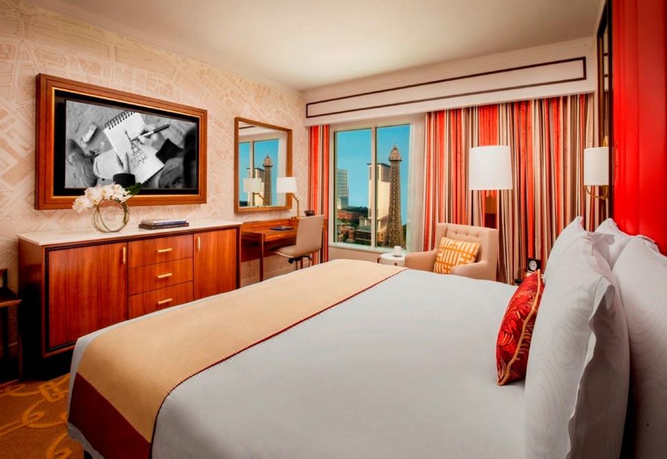 The Parisian MacaoEiffel Tower King Room