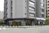 Amour Hotel