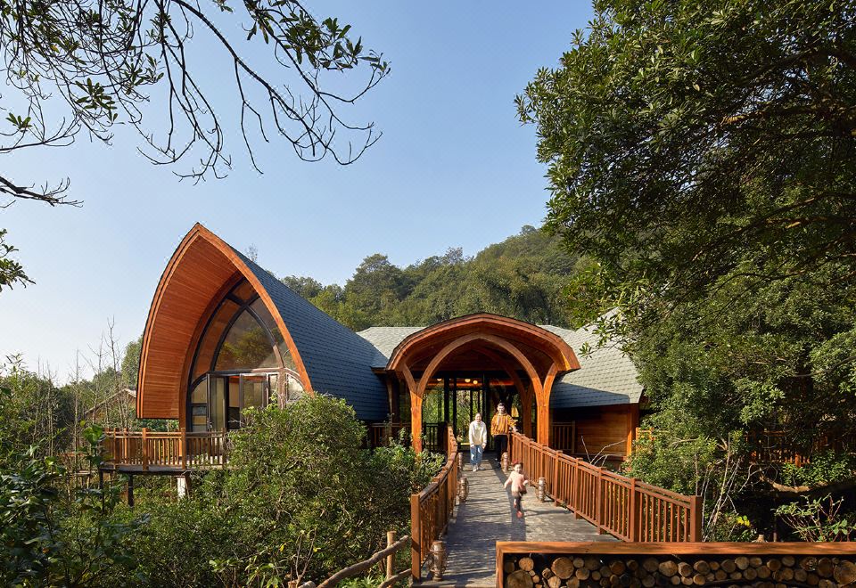 Hangzhou SENBO Nature Park and ResortRomantic Manor Four-Bedroom Villa