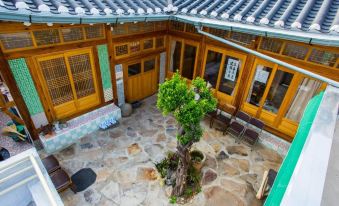 Daegu Aega Hanok Stay