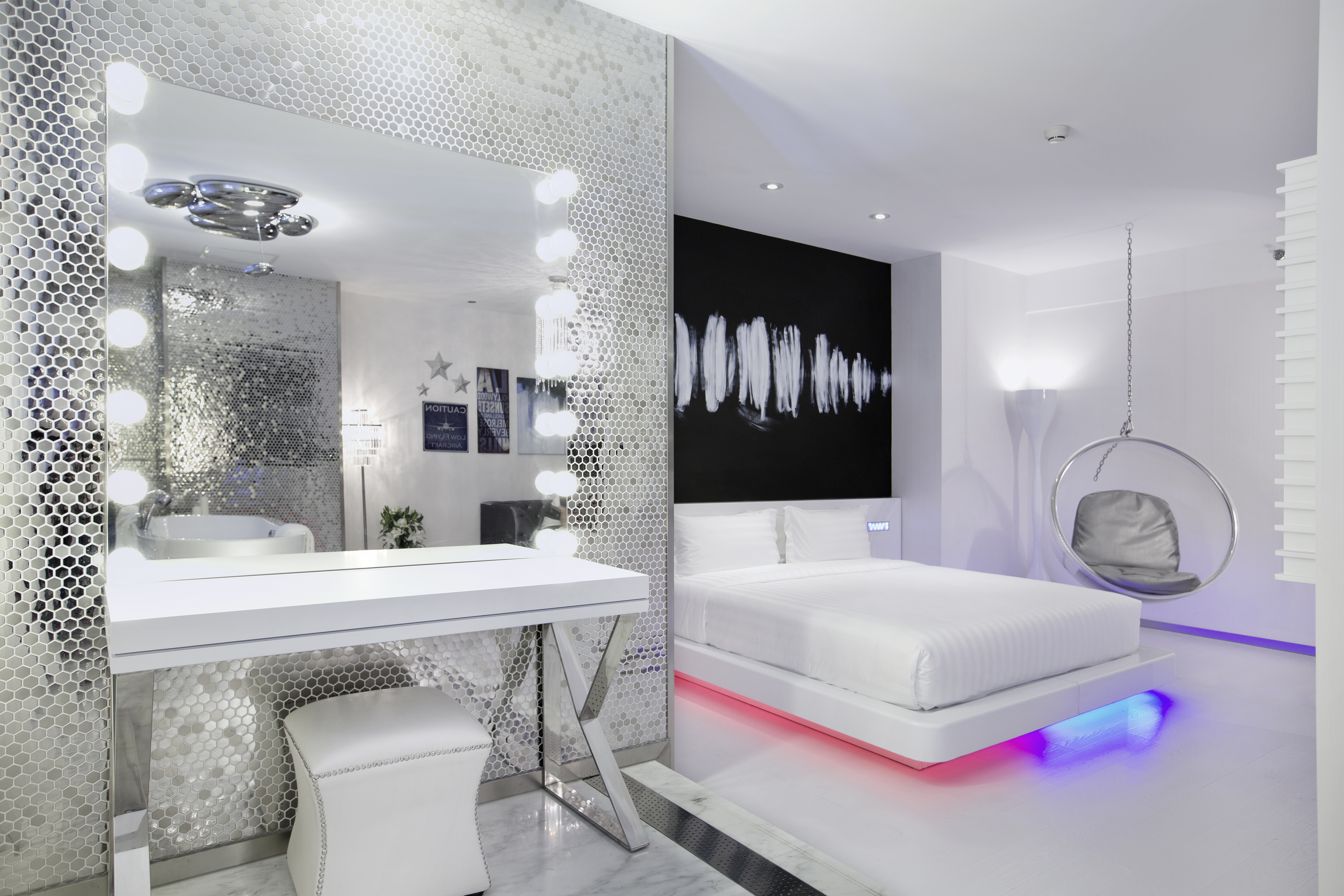 Crystal Orange Beijing JiuXianQiao盗梦女神（小冰箱＋深度睡眠枕）