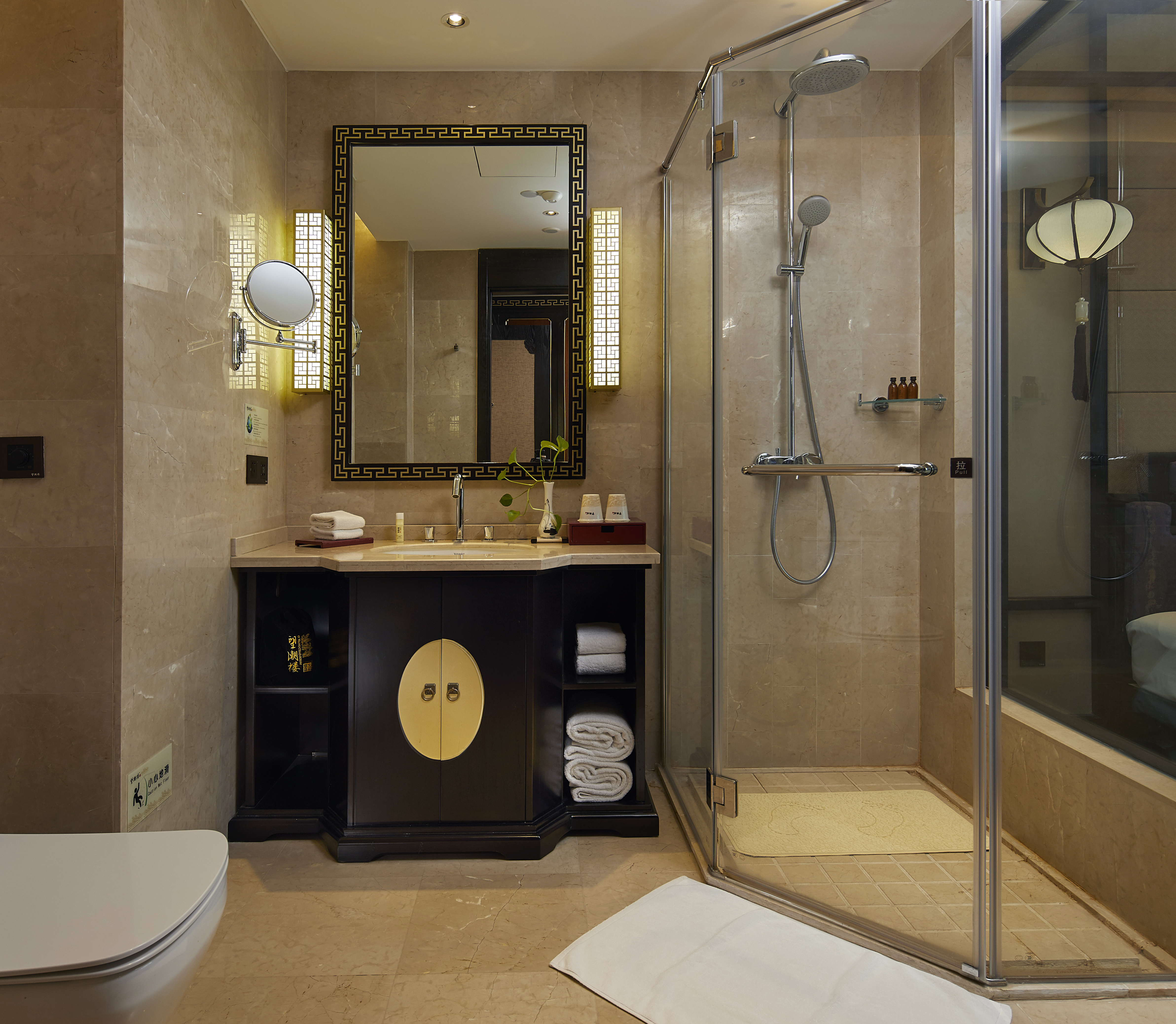 人月初见高级大床房