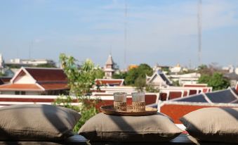 Elefin Bed & Breakfast Bangkok