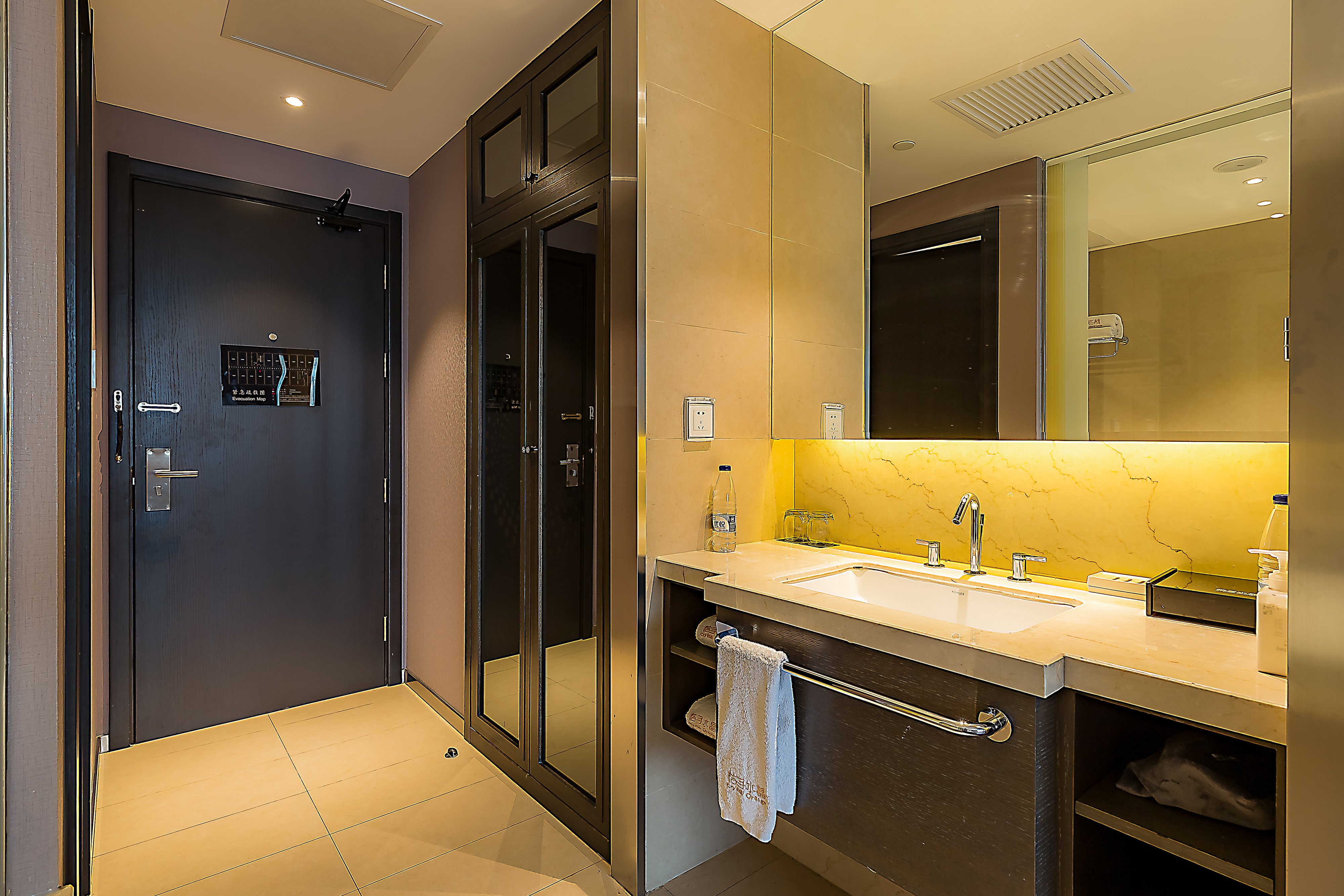 和风物语亲子房（电视投屏+小冰箱）