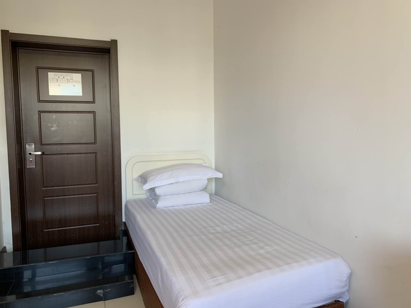 Heihe Aizhishang Express HotelKing-size bed room