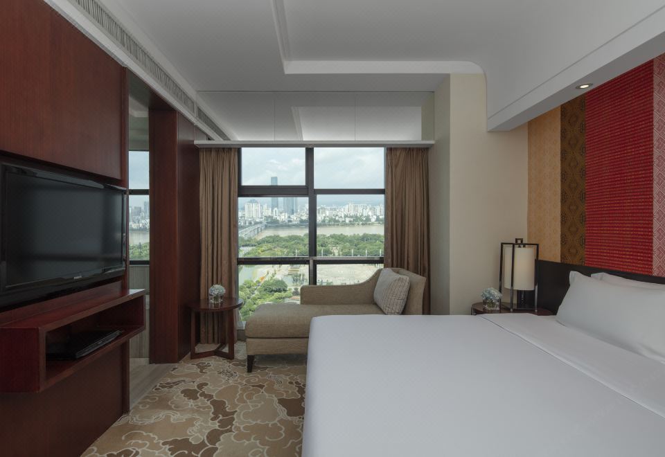 Radisson Blu Hotel LiuzhouSmall Business Suite