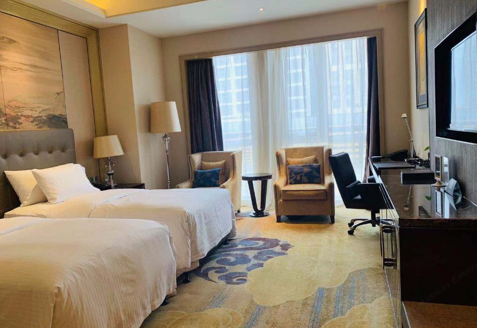 Wanda Realm FushunHollywood Twin Room (large Space + Large Bathtub + King Bed)