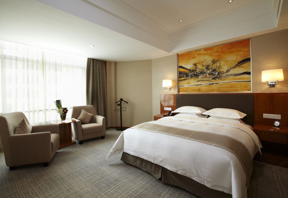 Ramada Plaza Shanghai Pudong AirportExecutive Deluxe Suite