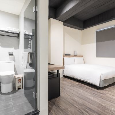 標準雙人房 旅人驛站-鐵花文創二館優惠