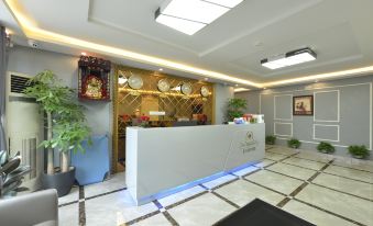 Jinhe Business Hotel (Chongqing Jiefangbei Shiba Ti Store)