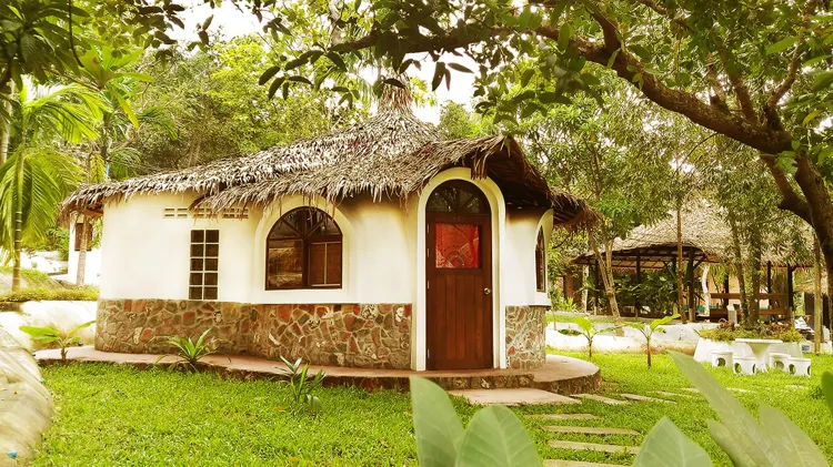 Bungalow with Panoramic View with Garden View