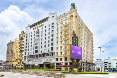 Harbourview Hotel Hotele w: 