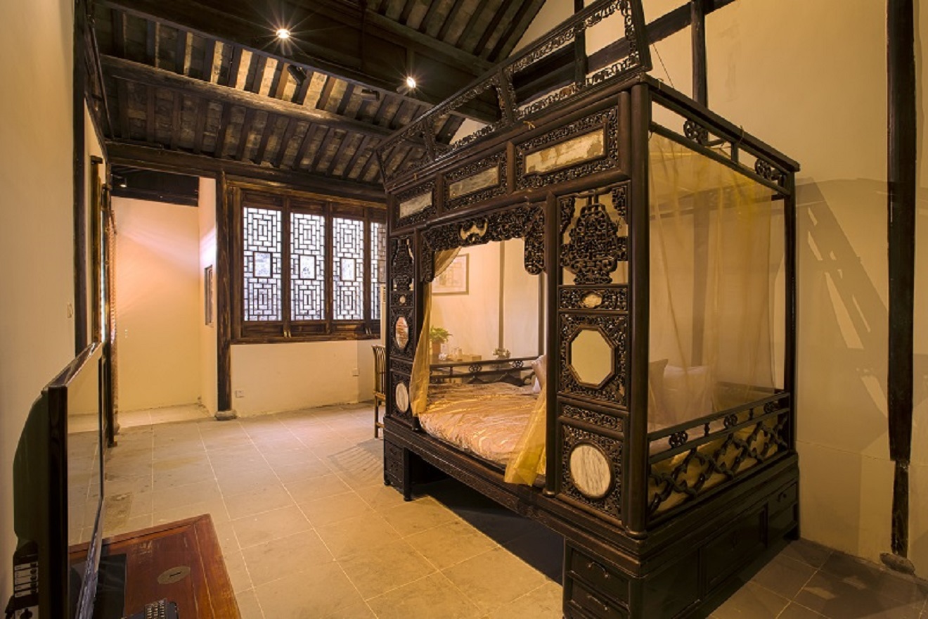 独栋·三卧一厅江南庭院（二四六）（绝美雕花床+园林小院+民国会客厅）