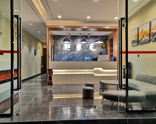 Kaixin Business Hotel Hotels in Lanping