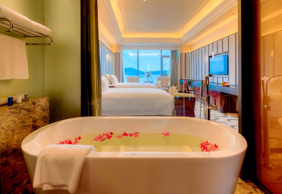 至尊豪華海景雙床房【溫泉+零壓床墊+浴缸】