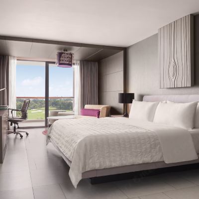 至尊豪華特大床房 曼谷素萬那普艾美高爾夫水療度假飯店優惠