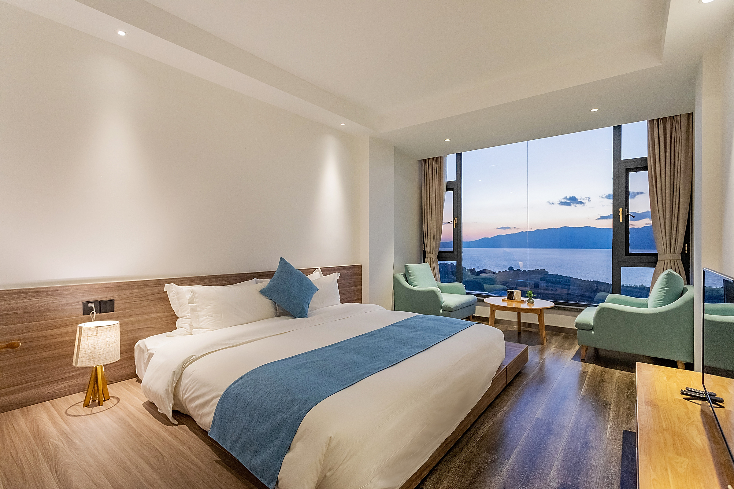 既见·全湖景大床房