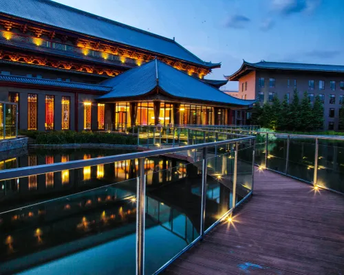 Cloud Hotel & Resort Hotels in Luopingxian