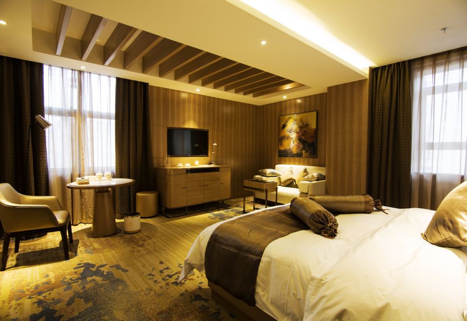 Celebrity HotelDeluxe Single Room