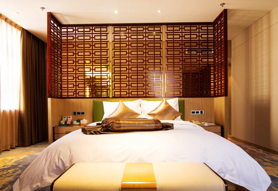 Celebrity HotelDeluxe Single Room