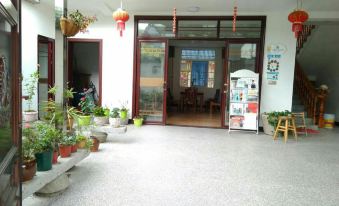 Qingyuan Shangpinju Holiday Inn