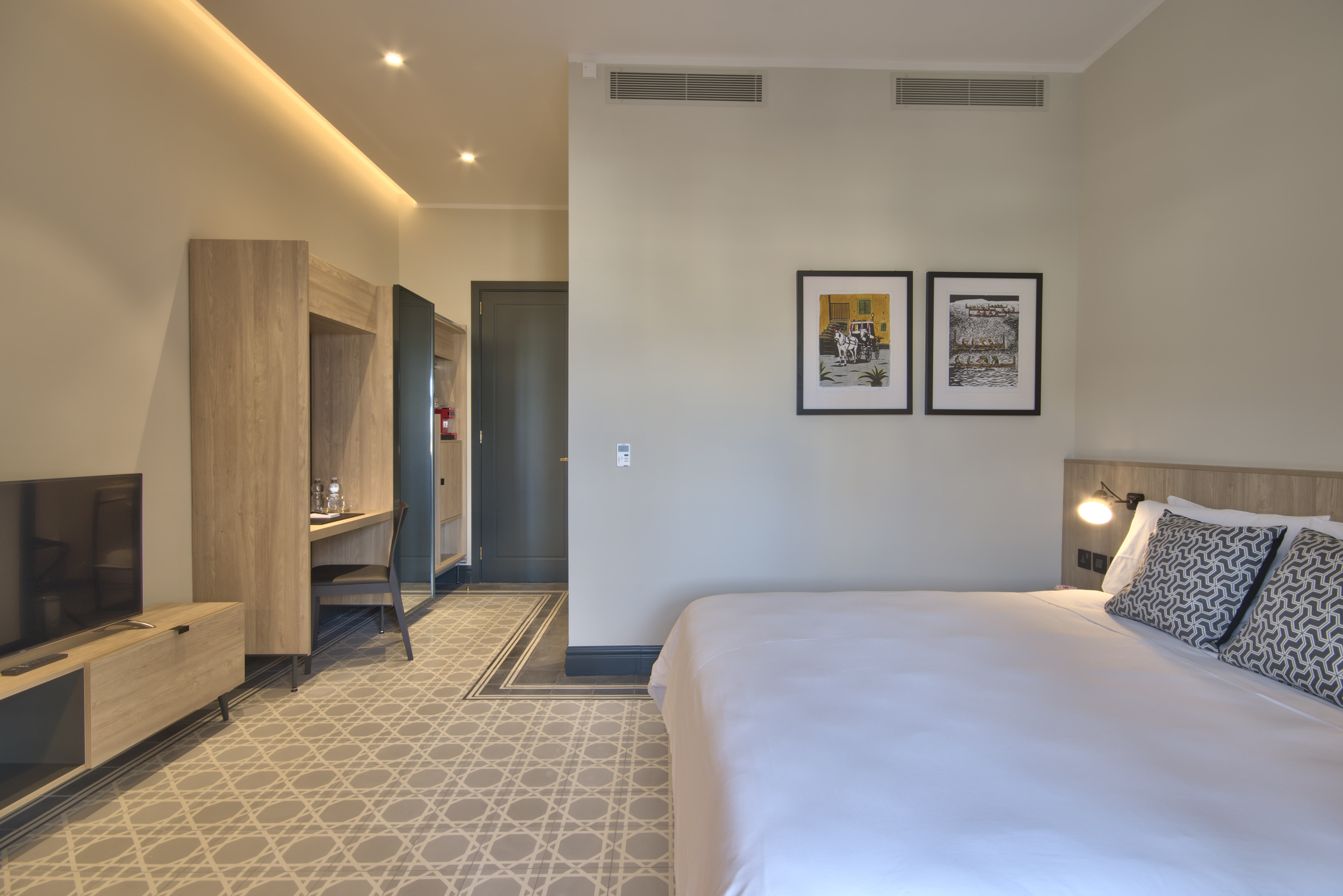 高级双人房（带阳台）