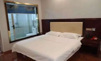 Golden Coast Hotel - Housity
