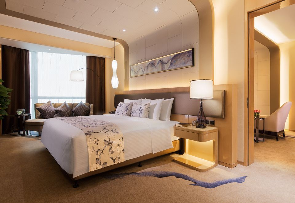 豪華套房（奢享空間+步入式衣帽間+獨立客廳）