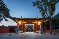 HUAQING PALACE RESORT & SPA Hôtels à : 