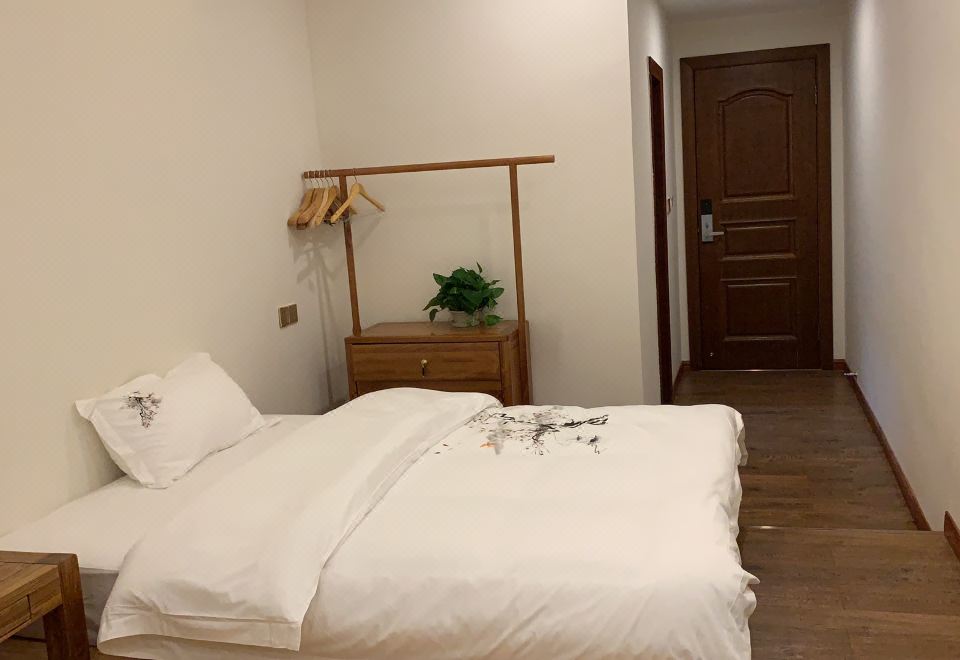 Xinlongmen GuesthouseJapanese-style Tatami Room