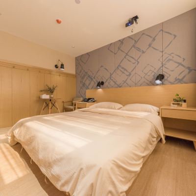 智能大床房 千峋飯店（上海威寧路地鐵站店）優惠