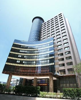 MONARCH SKYLINE HOTEL (Closed to the TaiMall)