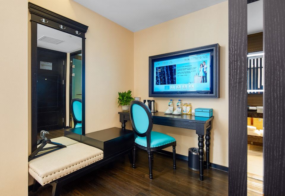 希岸高级大床房-智能客控