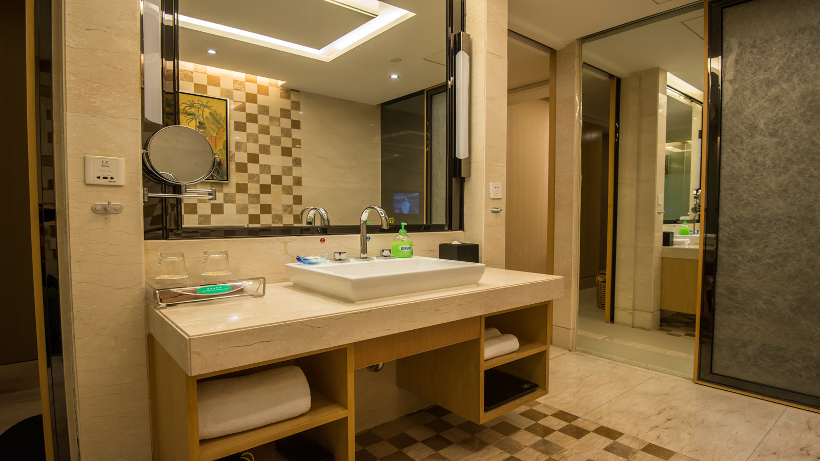 主楼行政大床房