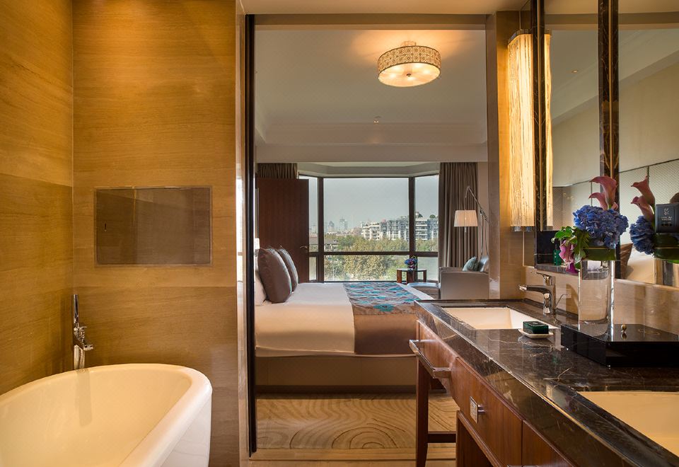 行政樓層豪華市景大床房