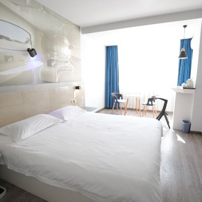 高級大床房 心遠酒店（廈門集美大學店）優惠