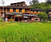 龍脊梯田憶閒居客棧