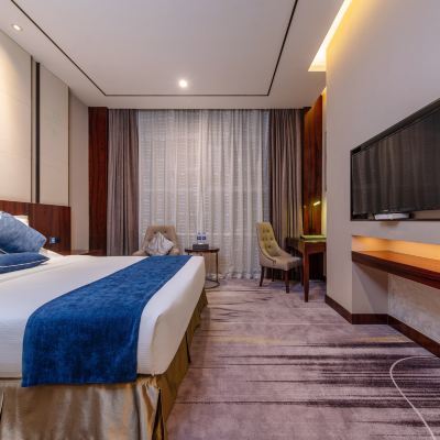 豪華大床房-繁華城景 LANCO藍蔻酒店（深圳布吉東站店）優惠