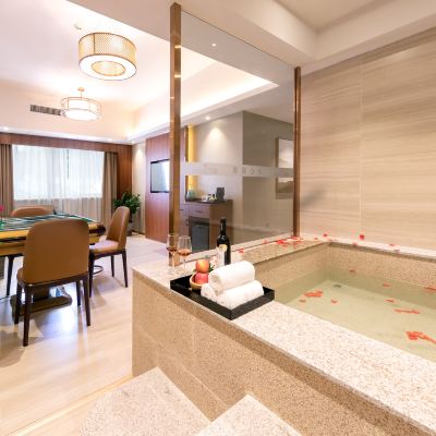 雅賢行政大床温泉泡池套房 新興賢居温泉度假酒店優惠