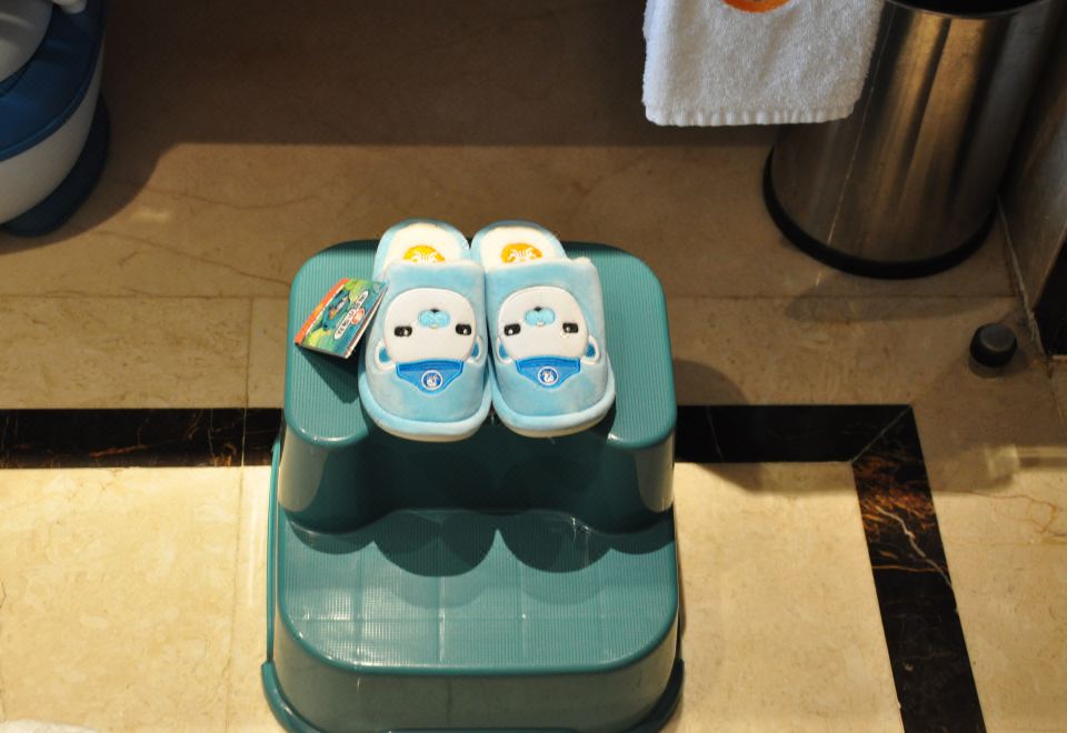 Wanda Realm FushunThemed Family Friendly Room (King Bed) (Bathtub)