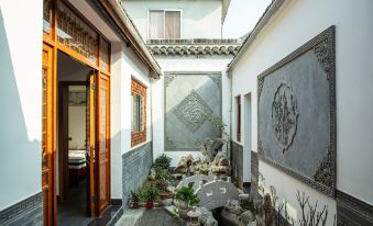 Zuoguli Homestay (Slender West Lake Dongguan Street)