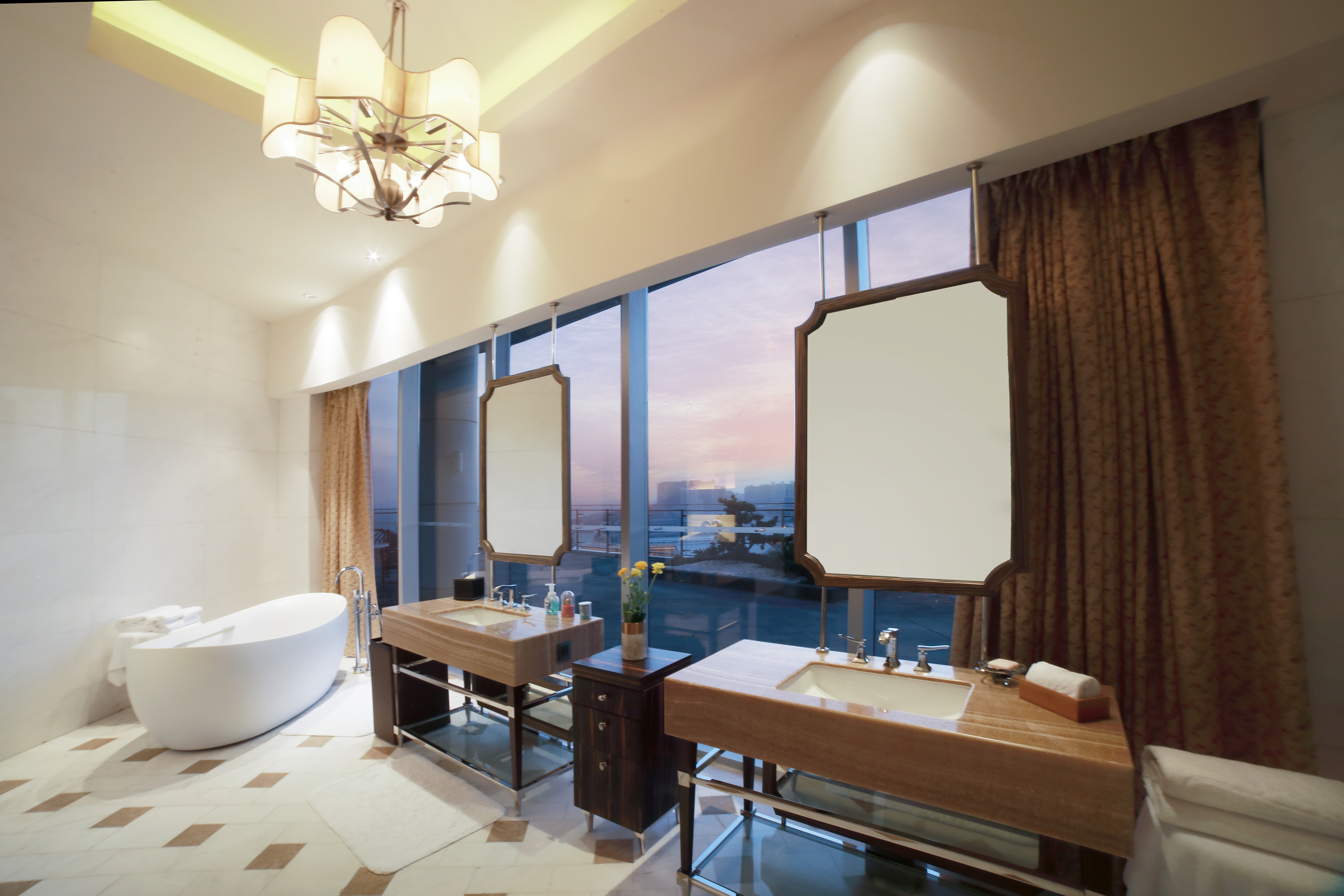 金厦海景贵宾套房（180°海景，带阳台）