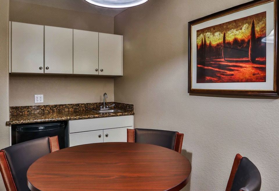 豪华行政两张双人床套房 禁烟