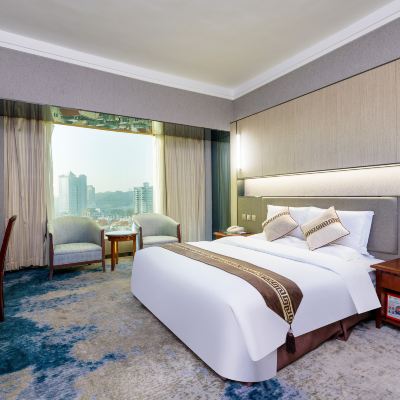 特惠大床房 珠海怡景灣大飯店（情侶路海濱泳場店）優惠