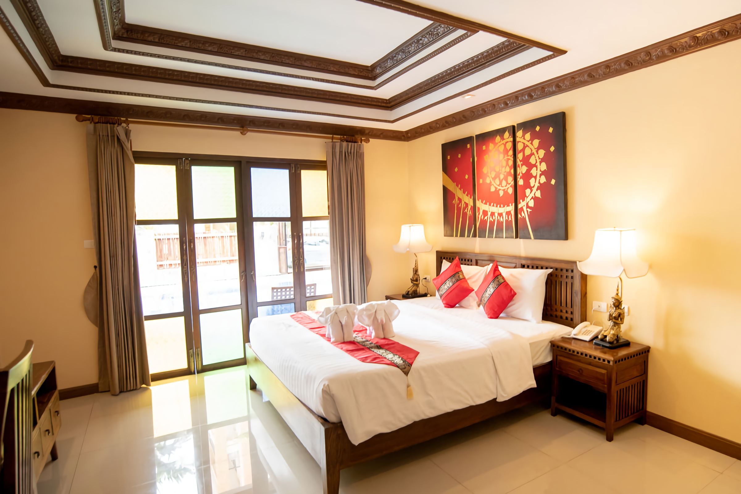 豪华直通泳池房（C座）