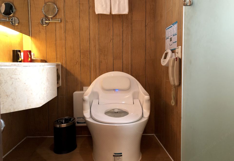 日式湖景养生套房