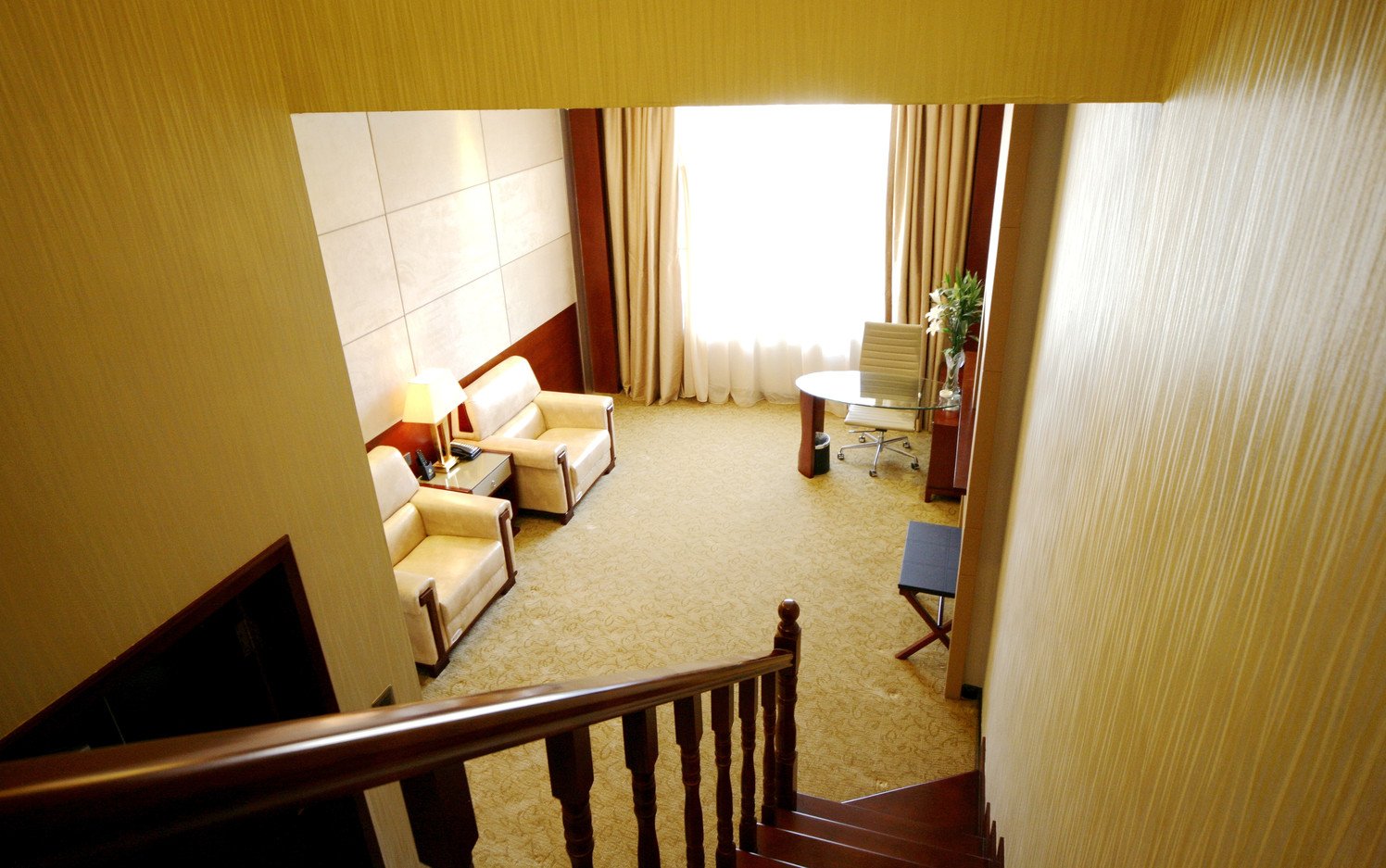 尊享家庭复式套房