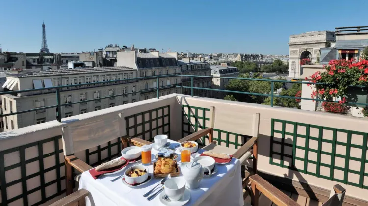 ホテル ナポレオン パリ 食事・レストラン