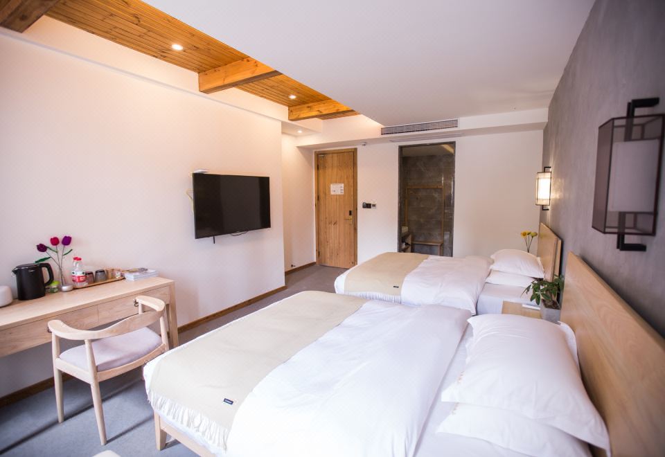 Ting Shuang Cozy Family Room